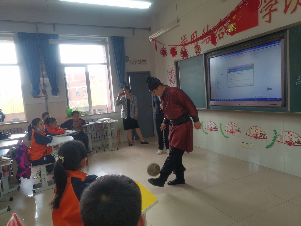 临淄区太公小学:学习蹴鞠文化 感受传统魅力