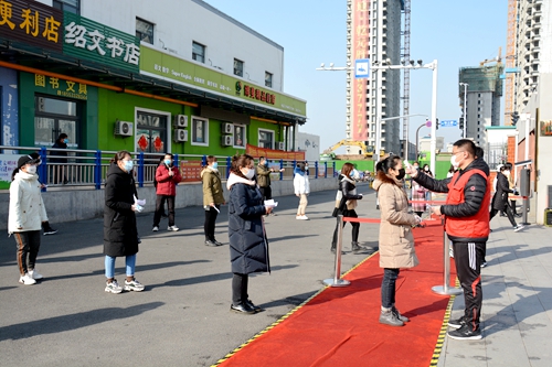 防疫演练防未然共期校园书声朗张店区齐德学校举行开学疫情防控演练