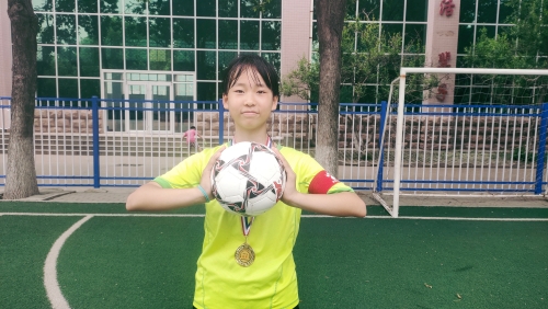 临淄区金茵小学女子足球队荣获淄博市第24届市长杯足球联赛冠军