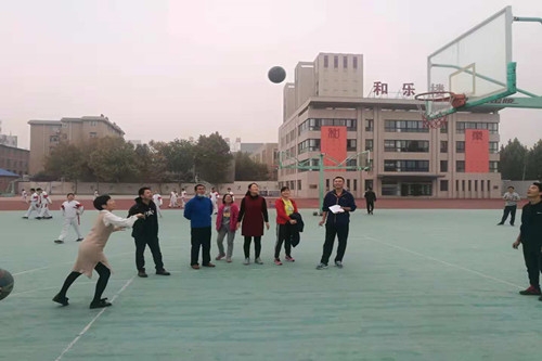 桓台县世纪中学举行第二届"校长杯"篮球赛