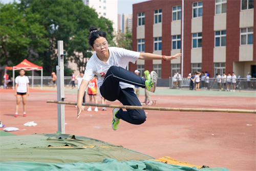 杨寨中学校长图片