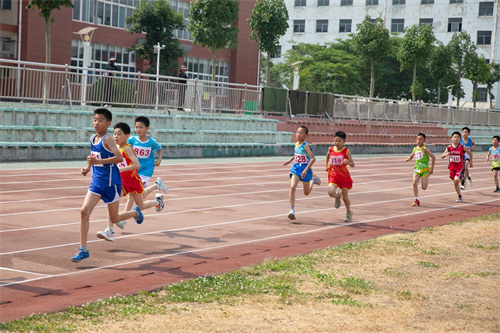 杨寨中学校长图片