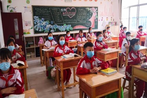 峨庄中心小学3.jpg
