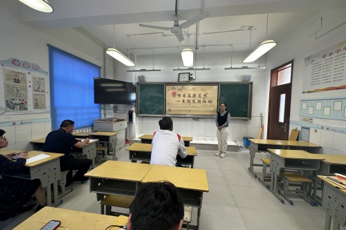 淄川区双杨镇赵瓦小学举办班主任论坛3_1.jpg