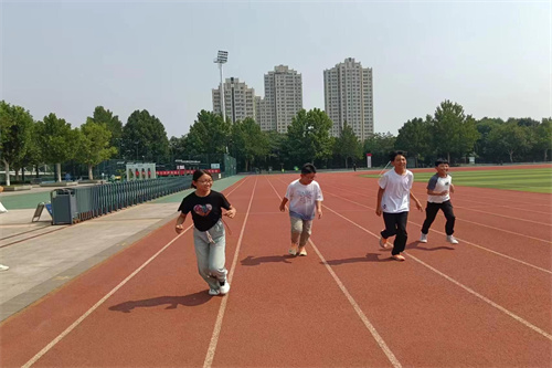 淄博十五中:开展学生暑假体育锻炼活动