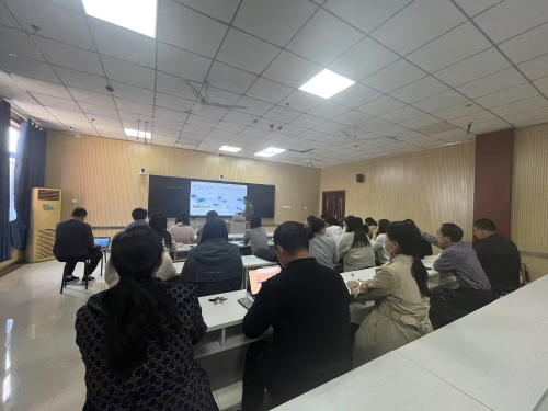 【AI进校园】“人工智能+教育”创新应用系列活动专题培训走进淄博科学技术学校